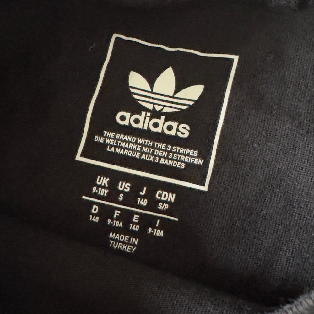 Adidas Boys black short sleeve T-Shirt tee size Small - Picture 3 of 5